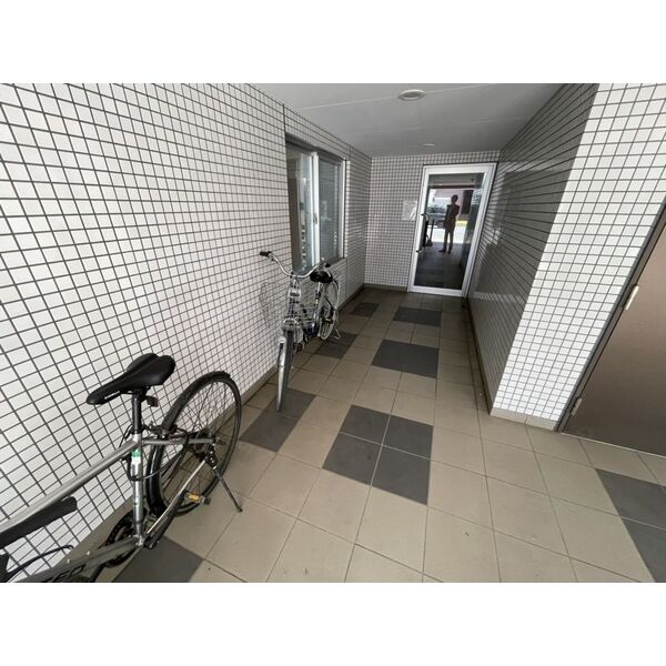 敷地内／建物