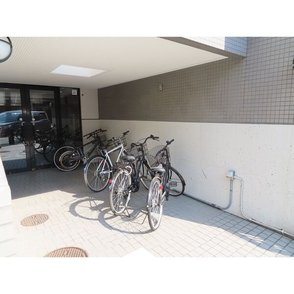 キャピタル神宮 画像2