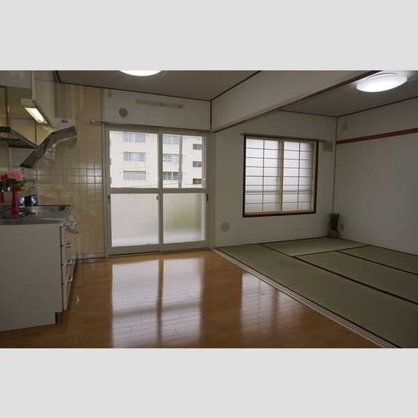 札幌西月寒団地3号棟 画像2