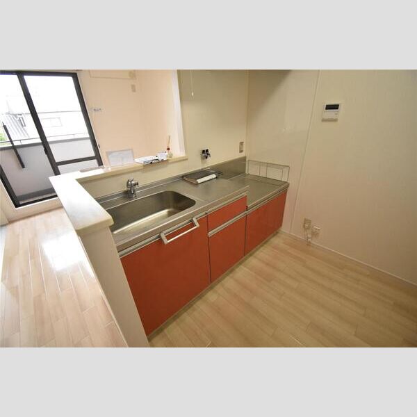 アーバンコートIIIの室内写真3枚目