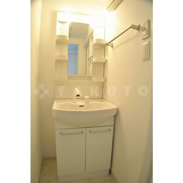 ライブガーデン江坂の室内写真7枚目