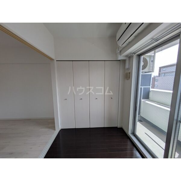 ライブガーデン江坂の室内写真6枚目