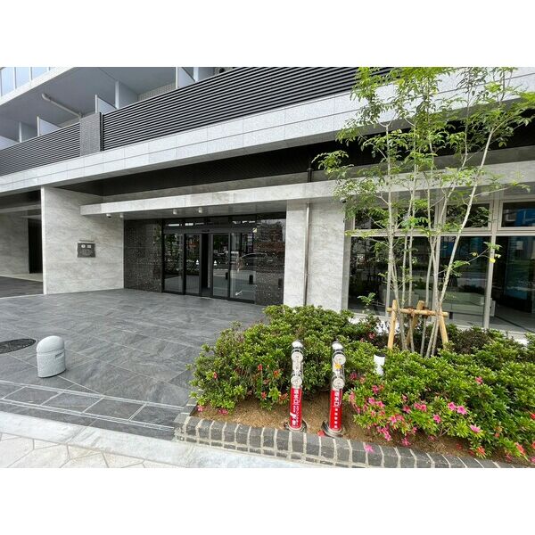 MELDIA CREST TAPP NAMBA-WESTの外観2枚目