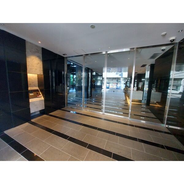 プレサンスレジェンド堺筋本町タワーの外観4枚目