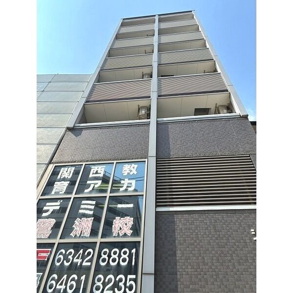 ロケットマンションの外観3枚目