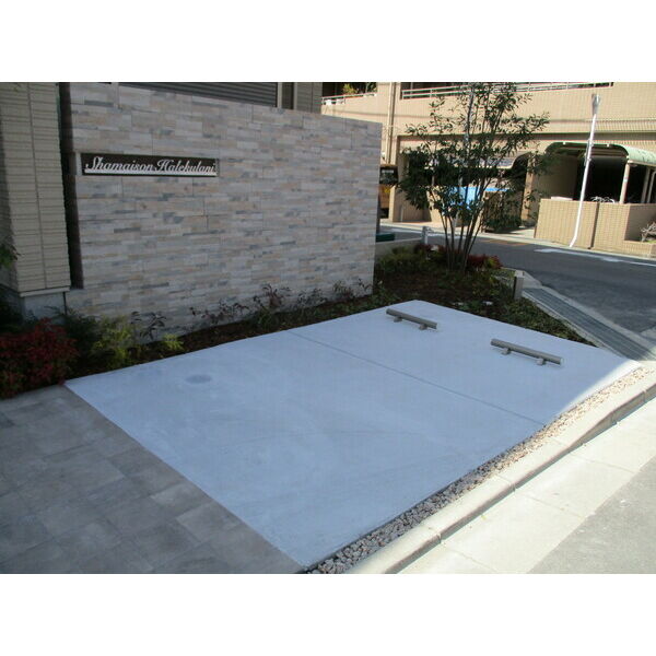 シャーメゾンハレクラニの外観5枚目