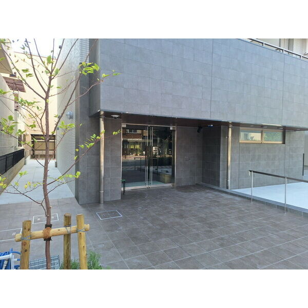 THE RESIDENCE Hの外観3枚目