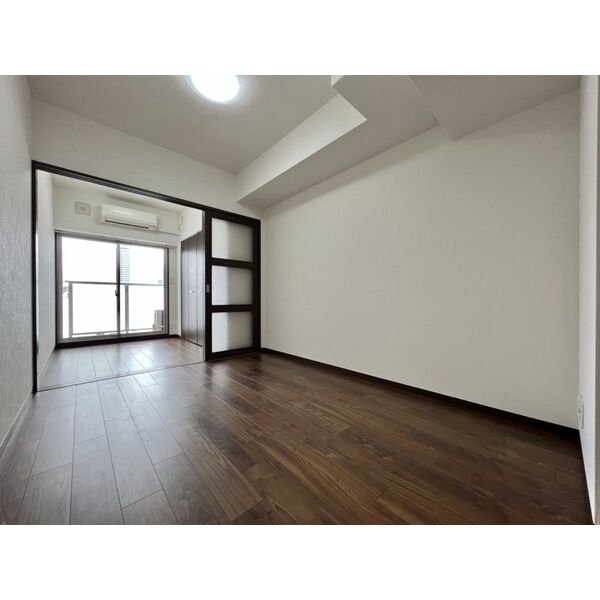 SK TRUST BLDの室内写真3枚目