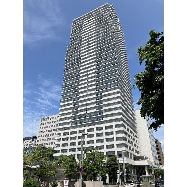 リアプロマンション外観