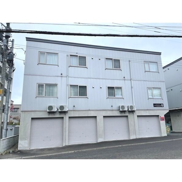 West CourtB 画像2