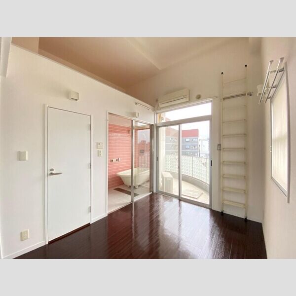 ZEUS難波crystalの室内写真3枚目