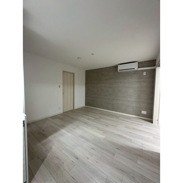 クリエオーレ御厨東の室内写真1枚目