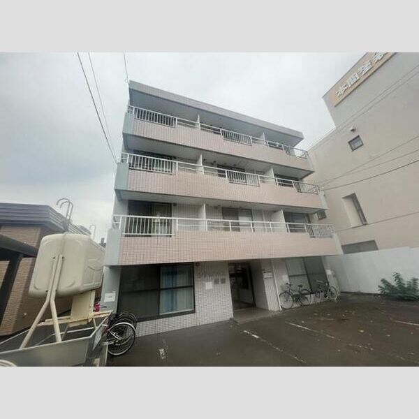 敷地内/建物