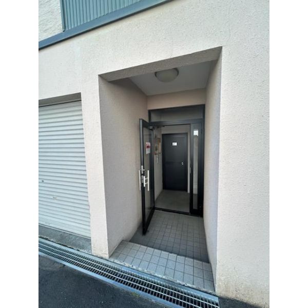 敷地内/建物