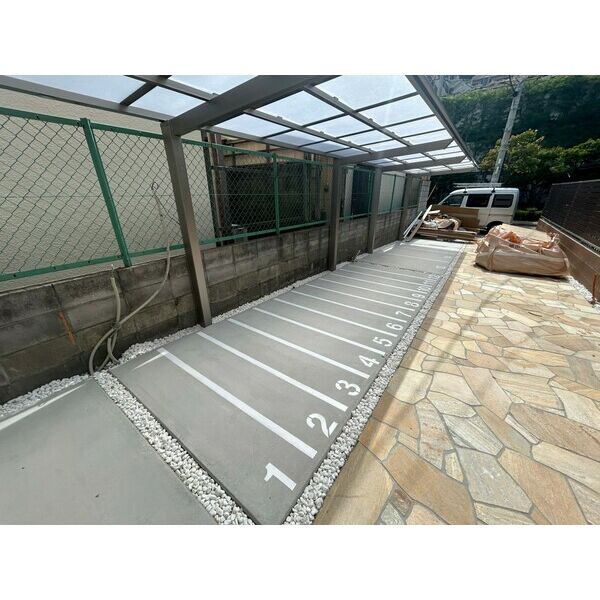 カリーナコートの外観5枚目