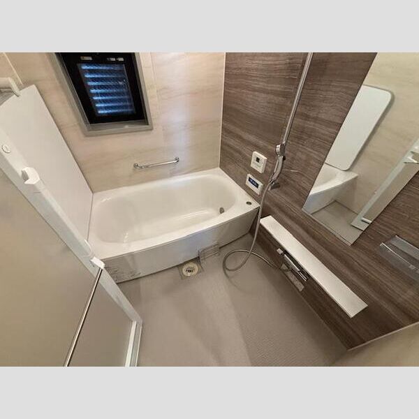 パークナード・レーベン茨木さわらぎ 705号の室内写真4枚目