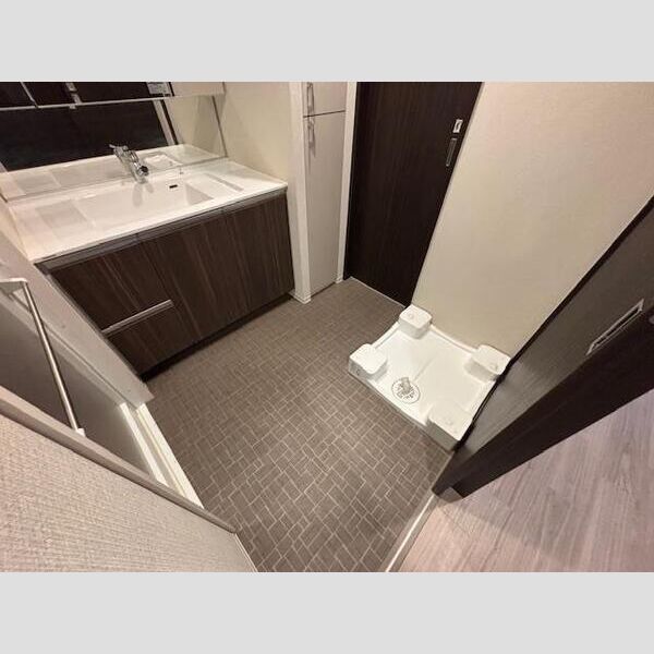 パークナード・レーベン茨木さわらぎ 705号の室内写真5枚目