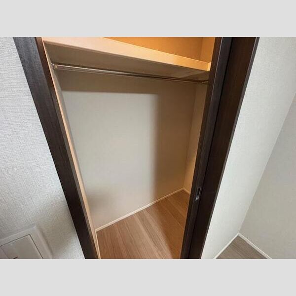 パークナード・レーベン茨木さわらぎ 705号の室内写真10枚目