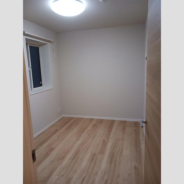 グランリュミエスタ茨木春日の室内写真7枚目