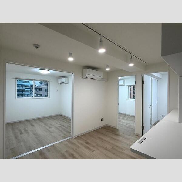 エス.フィールド奏(カナデ)の室内写真5枚目