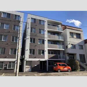 TSUBAKI SQUARE静修学園前(ツバキスクエアセイシュウガクエンマエ)　