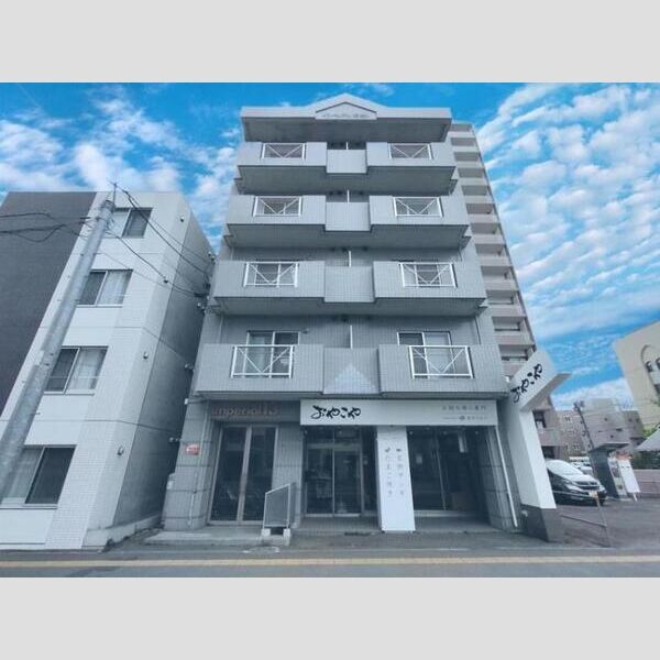 インペリアル13 画像1