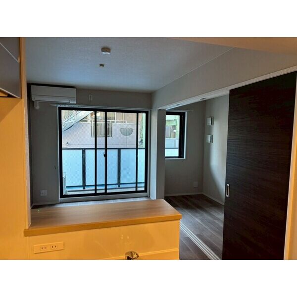 エストゥルース京都IIの室内写真1枚目