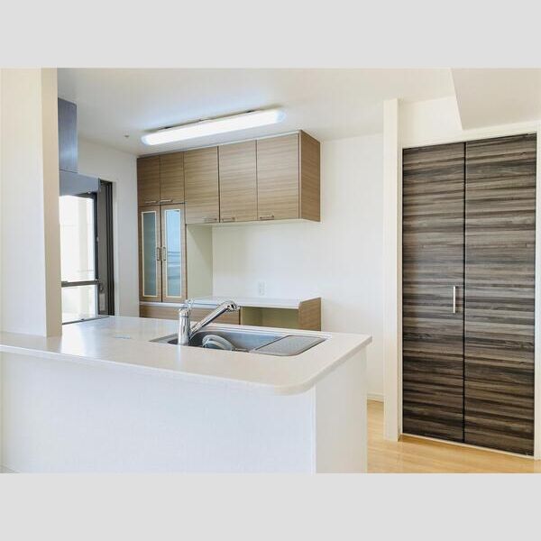 パレ・ロワイヤル栗山公園の室内写真2枚目