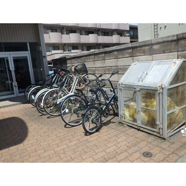 第8ふじビル 画像3