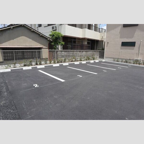 VERITA COURTの外観3枚目