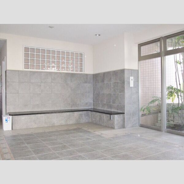 ベルフォート和泉の外観2枚目