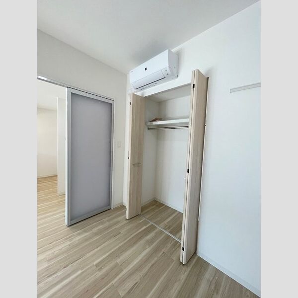 グランヴィラッセ北梅田の室内写真8枚目