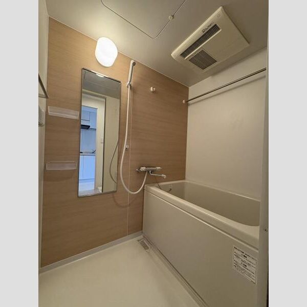 トレヴァンス梅田の室内写真7枚目