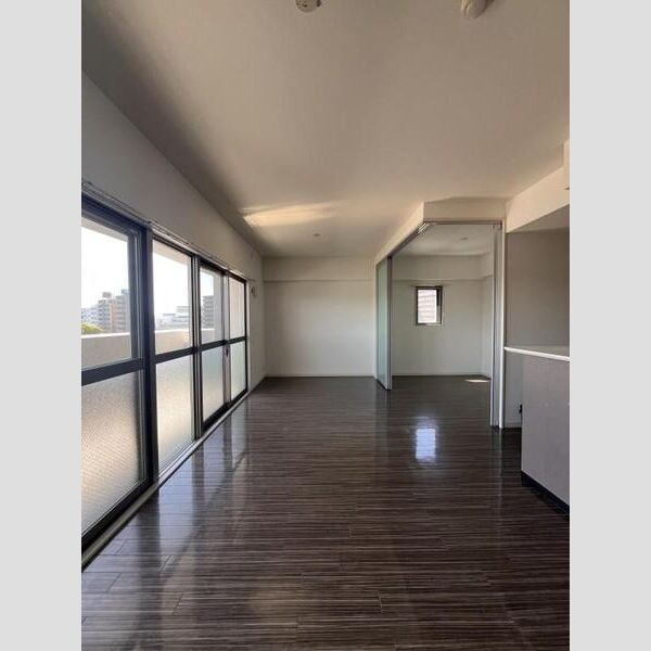 Alice Garden Esakaの室内写真7枚目