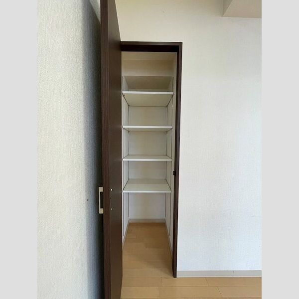 アーバンウェル茨木の室内写真10枚目