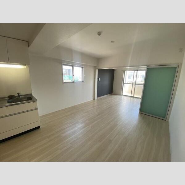 LaCASA江坂の室内写真2枚目