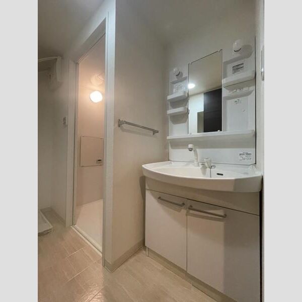 ルミエール北梅田の室内写真8枚目