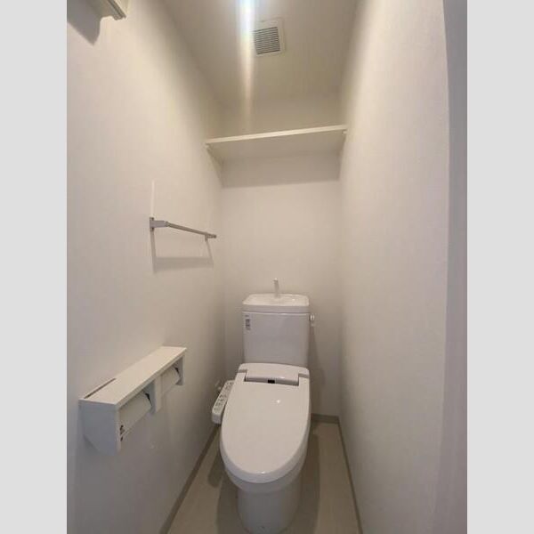 トレヴァンス梅田の室内写真13枚目