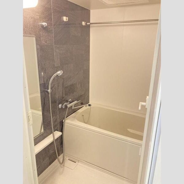 パインリッチの室内写真6枚目