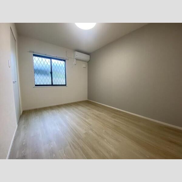 グラッドネス江坂の室内写真4枚目