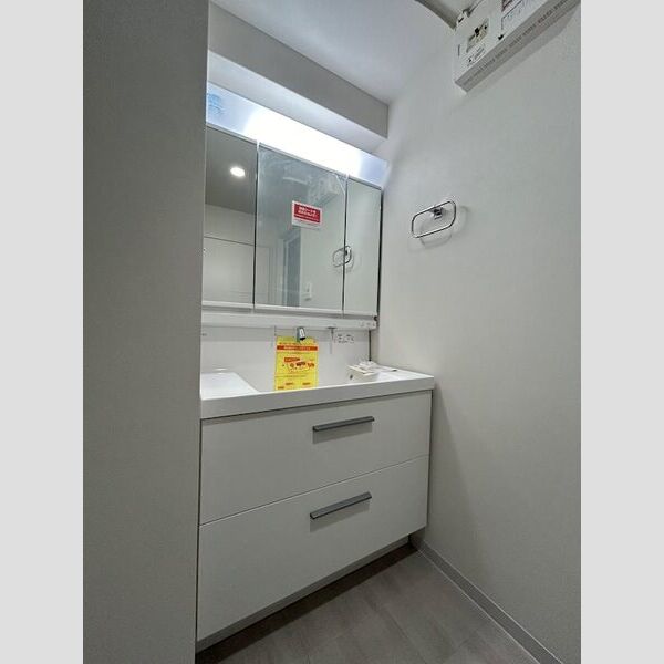 Wonnal堺筋本町(ワンナルサカイスジホンマチ)の室内写真1枚目