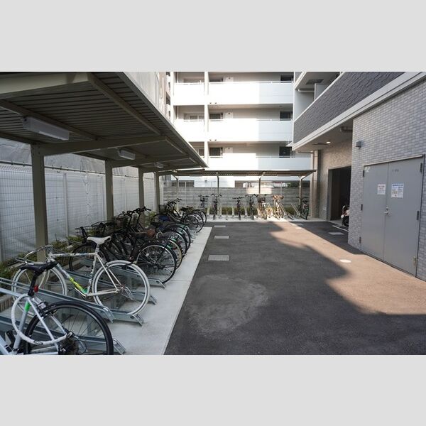 エスリード大阪上本町グリーズの外観2枚目