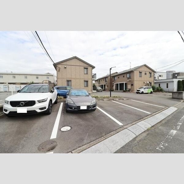 駐車場 (駐車場)
