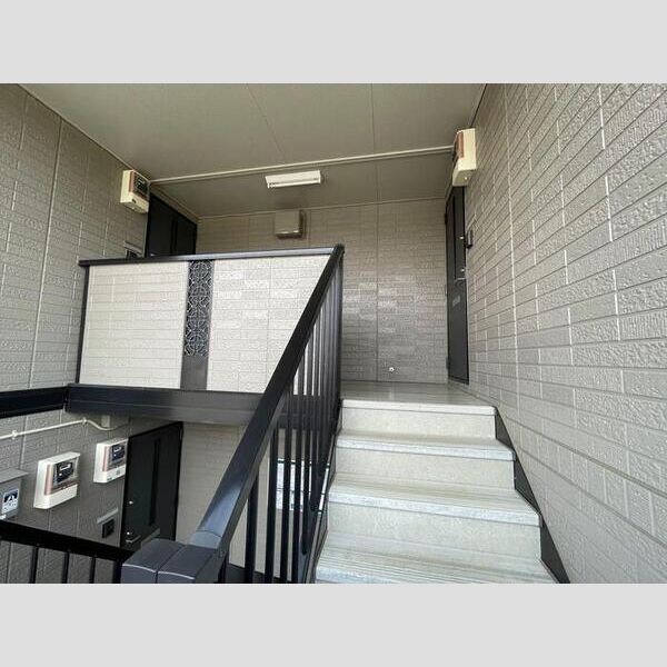 エントランス (エントランス)