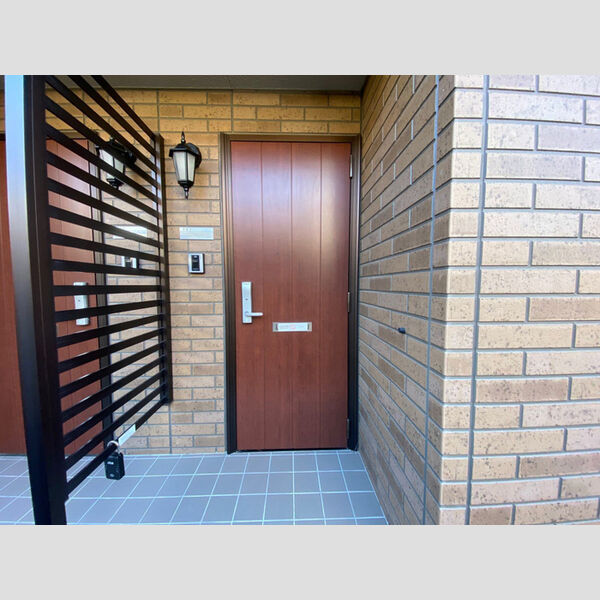 エントランス (エントランス)