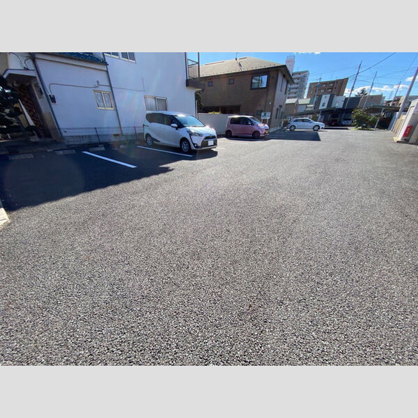 駐車場 (駐車場)