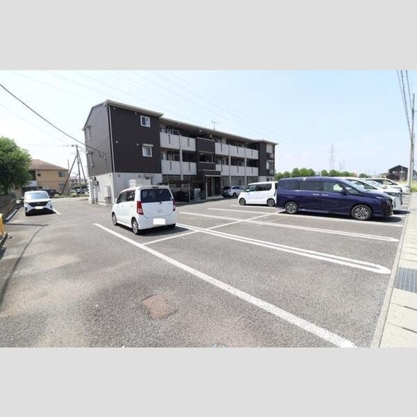 駐車場 (駐車場)