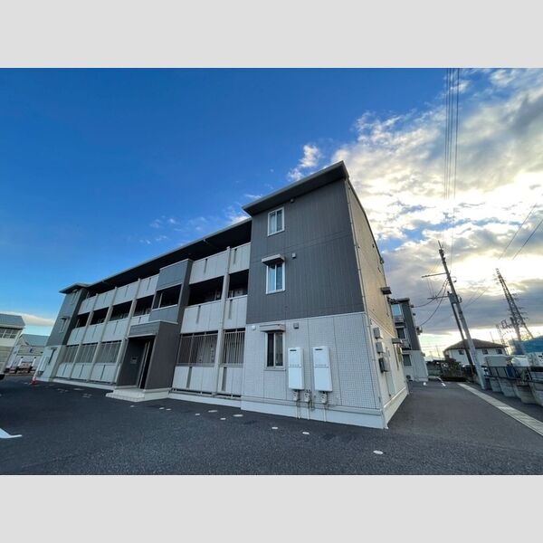 エントランス (エントランス)