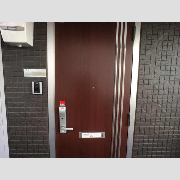 エントランス (エントランス)