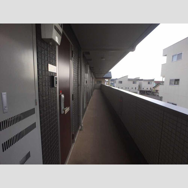 現地周辺 (ロビー)